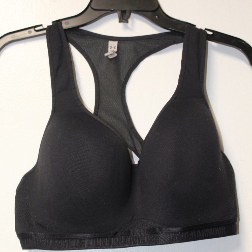 Under Armour black compression bra 38c